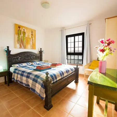 Βίλα Villatommy Heated Pool, Hottub, Fast Wifi