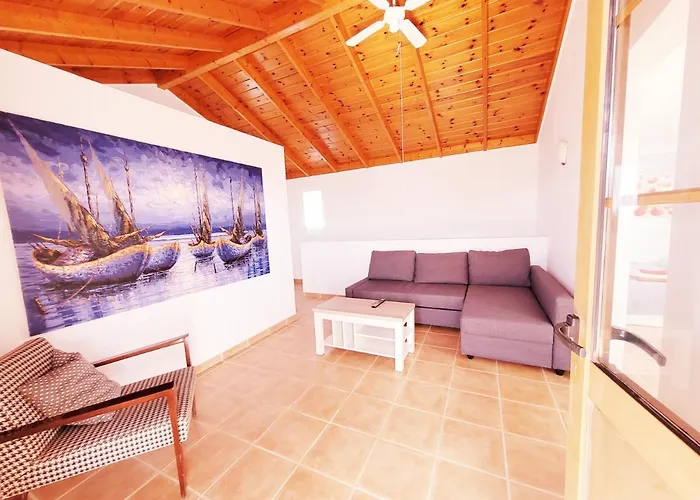 Villatommy Heated Pool, Hottub, Fast Wifi Villa