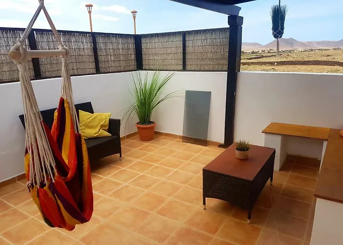 Villatommy Heated Pool, Hottub, Fast Wifi Lajares