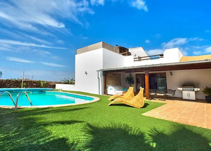 Villatommy Heated Pool, Hottub, Fast Wifi 拉哈雷斯